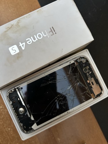 Apple iphone gb - apple, 4s
